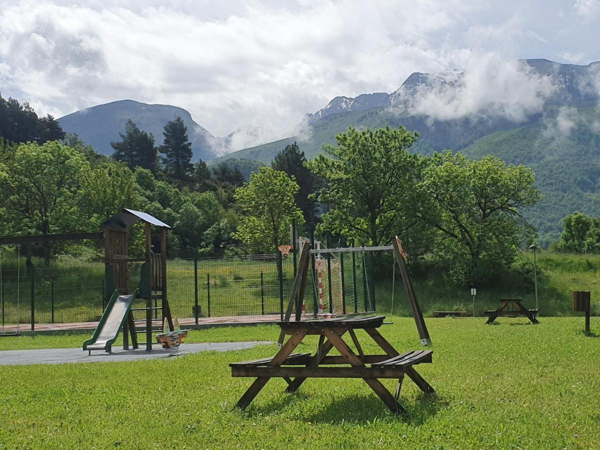 Pena Sabocos II Apartamento Turistico Panticosa Zewnętrze zdjęcie